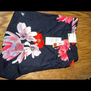 NWT old navy active shorts